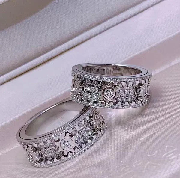 Handmade Mechanical Gear Turns Decompression Couple Ring - Image 4