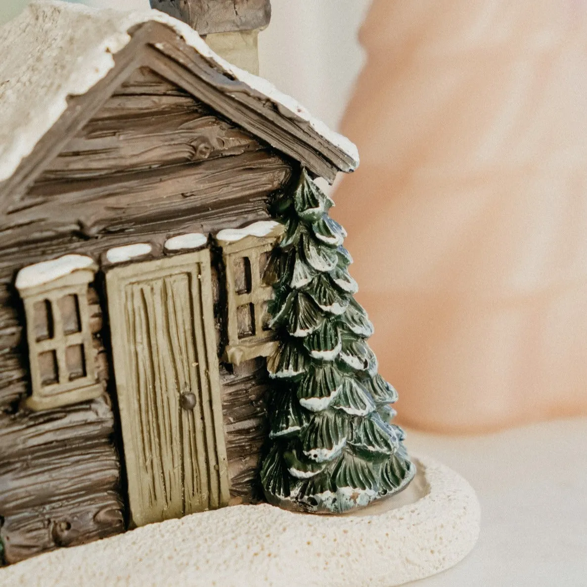Log Cabin Snowy Winter Incense Cone Burner - Image 3