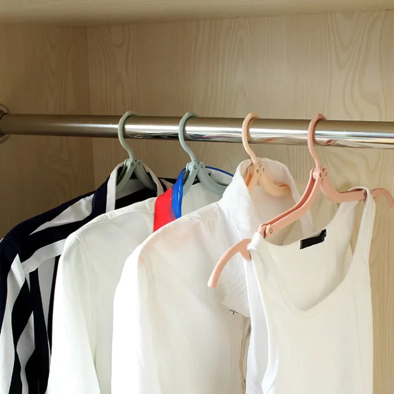 Travel Hanger - Image 5