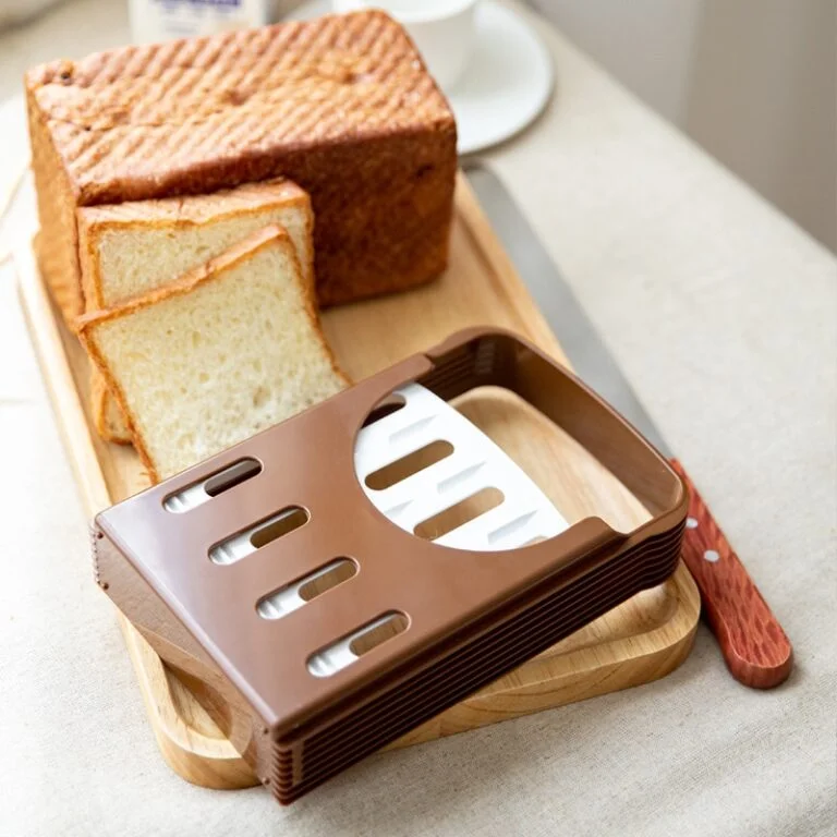 Toast Cutting Holder - Image 3