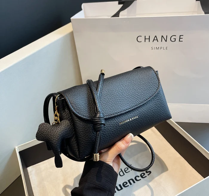 Women's High end Fashion Crossbody Bag with Elephant Pendant - Image 3